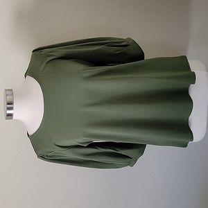 NWT Eloquii Puffed sleeve top size 16